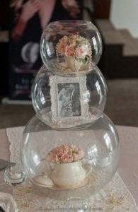 30 Totally Chic Vintage Wedding Centerpieces - Oh The Wedding Day